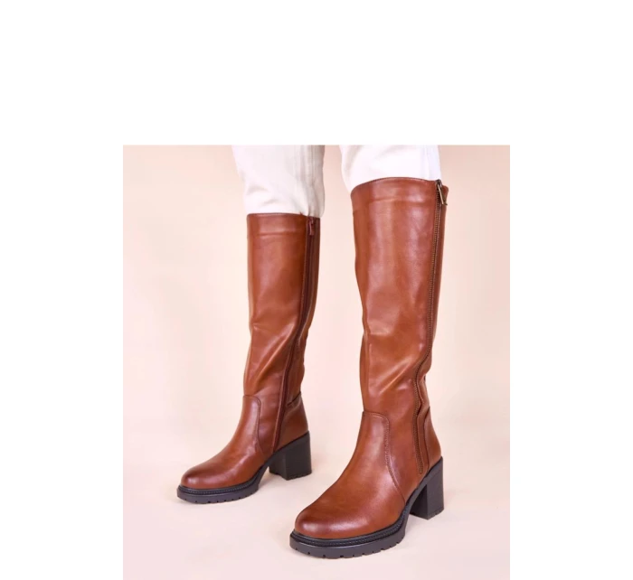 Kozačky na podpatku model 221004 Solea Kozačky na podpatku model 221004 Solea