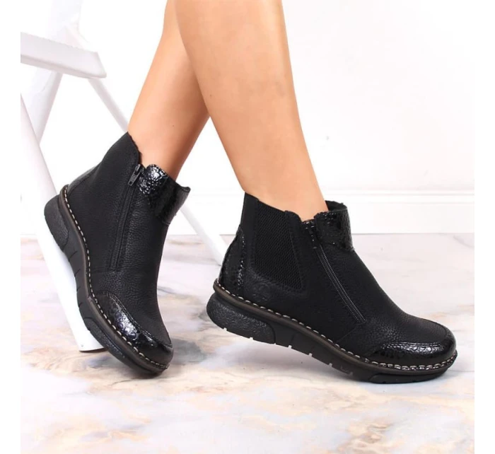 Pohodlné zateplené boty na zip Rieker W RKR555 Pohodlné zateplené boty na zip Rieker W RKR555