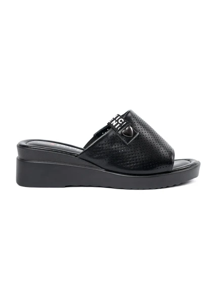 Výborné černé dámské  nazouváky platforma