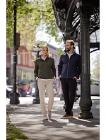 Cutter & Buck Chinos Men Pánské chino kalhoty beige model 22471923 Cutter & Buck Chinos Men Pánské chino kalhoty beige model 22471923