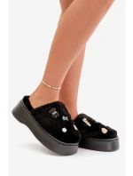 Dámské Kožené Pantofle Na Silné Podešvi S Černé model 21677965 - Boto Dámské Kožené Pantofle Na Silné Podešvi S Černé model 21677965 - Boto