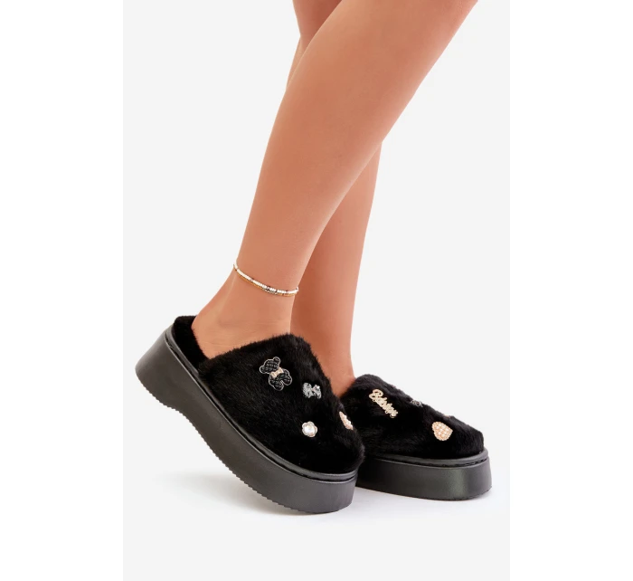 Dámské Kožené Pantofle Na Silné Podešvi S Černé model 21677965 - Boto Dámské Kožené Pantofle Na Silné Podešvi S Černé model 21677965 - Boto