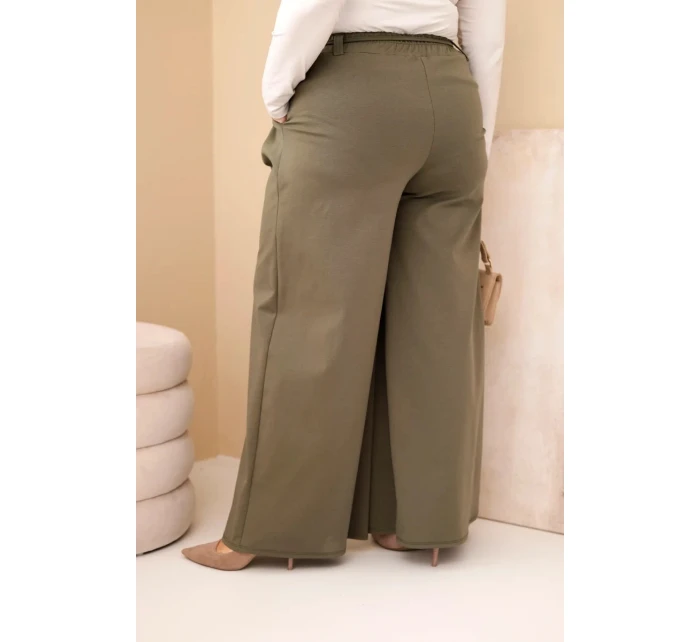 Dámské kalhoty Plus Size s širokou nohavicí a ozdobným květem v pase khaki