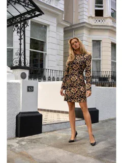 M756 Šaty s potiskem a modelujícím prošíváním - model 1