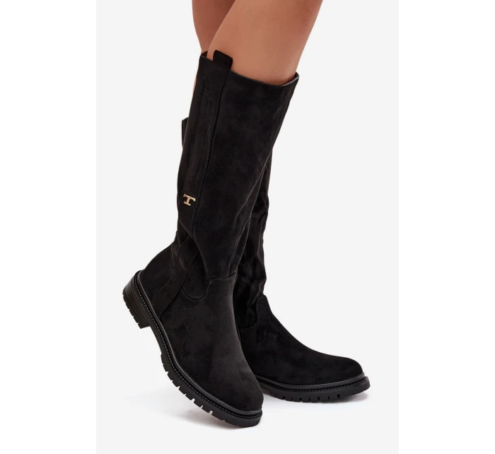 Dámské zateplené kozačky na nízkém podpatku z Delyssa – černé