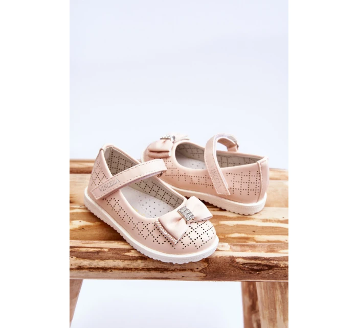 Dětské balerínky s mašlí na suchý zip model 21612408 - VINCEZA Dětské balerínky s mašlí na suchý zip model 21612408 - VINCEZA