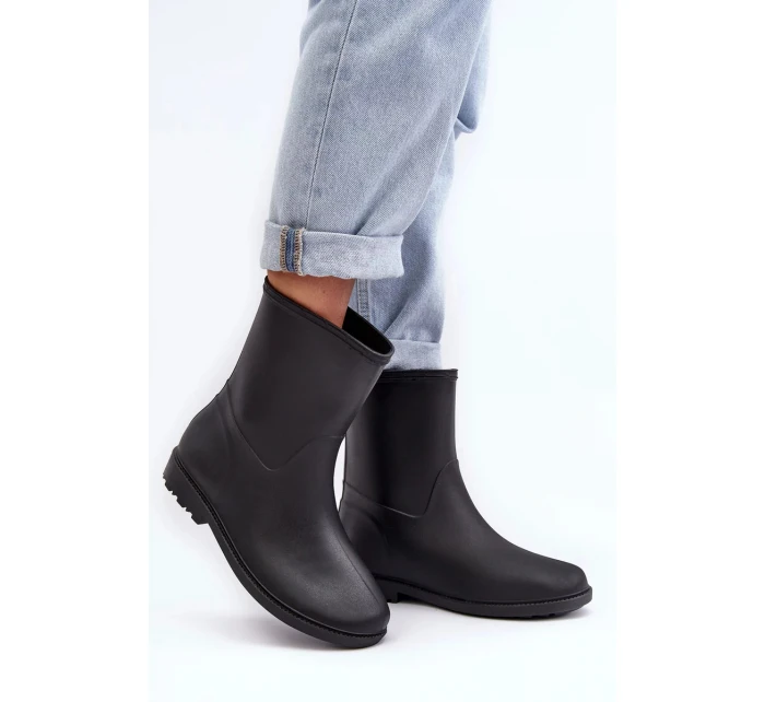 Klasické dámské nazouvací holínky černé Solihia