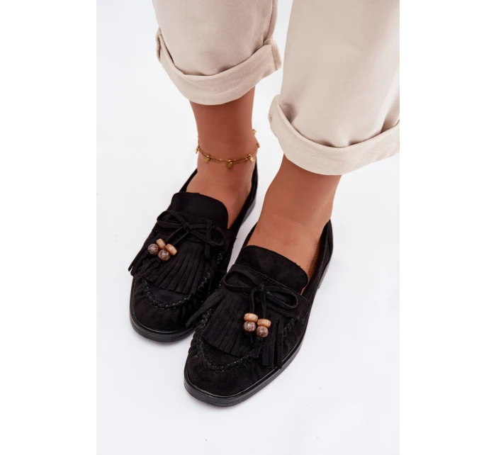 Dámské mokasíny s třásněmi a korálky Černé model 21937649 - Boto Dámské mokasíny s třásněmi a korálky Černé model 21937649 - Boto