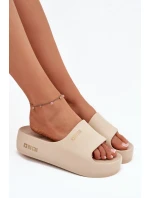 Dámské Pěnové Pantofle Na Masivní Platformě Big Star SS274722 Béžové
