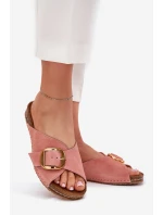 Kožené sandály se zlatou sponou model 21702863 Růžové - Maciejka
