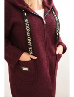 Dámský kabát Plus Size z umělé látky s kapucí a kapsami model 21468730 - K-Fashion