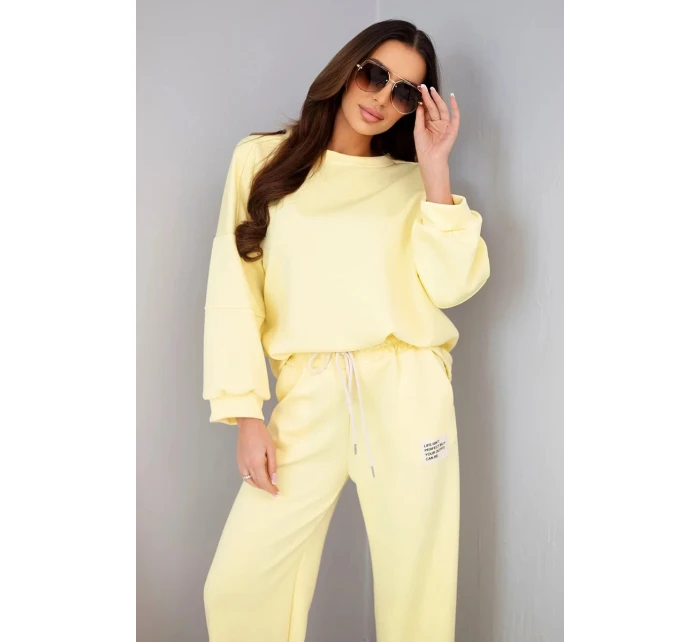 Dámská souprava máslo mikina + kalhoty žlutý