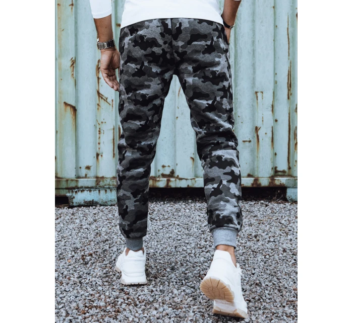 Pánské tepláky s potiskem moro antracit Dstreet model 21980058 - FashionStreet Pánské tepláky s potiskem moro antracit Dstreet model 21980058 - FashionStreet