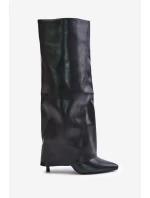 Zateplené kozačky na jehlovém podpatku s ohrnutým svrškem černé model 21677862 - Boto