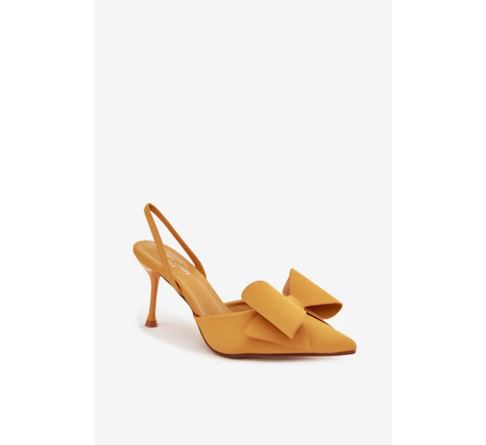 Podpatky s odhalenými a mašlí Žluté model 21915059 - Boto