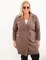 Dámský elegantní kabát Plus Size s límcem a velkými kapsami fango Dámský elegantní kabát Plus Size s límcem a velkými kapsami fango