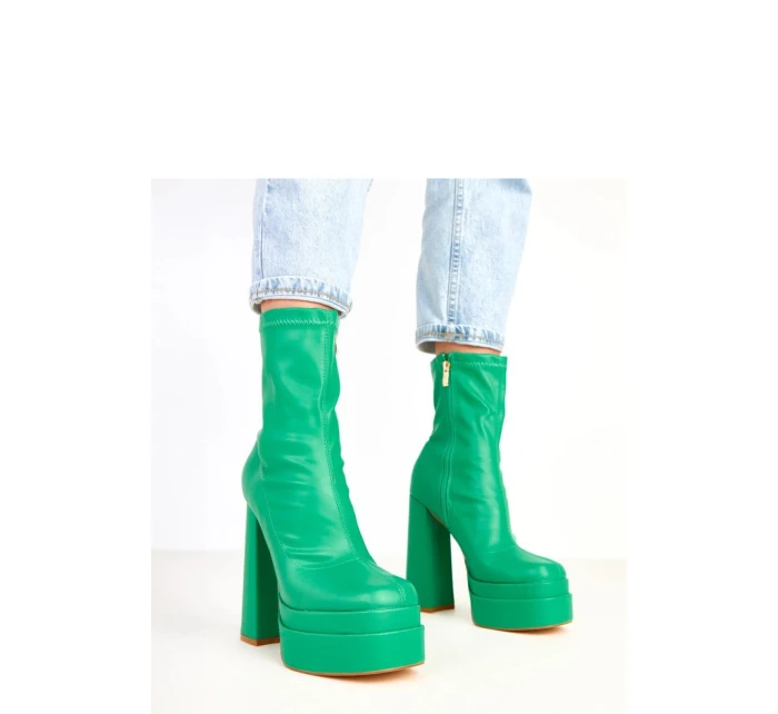 Boty na podpatku  model 217894 Solea