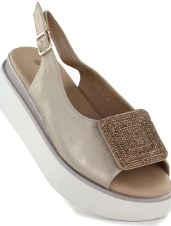 Dámské sandály na silné zlaté platformě model 22015147 - Potocki