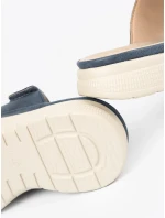 Moderní  nazouváky tmavě modré dámské platforma