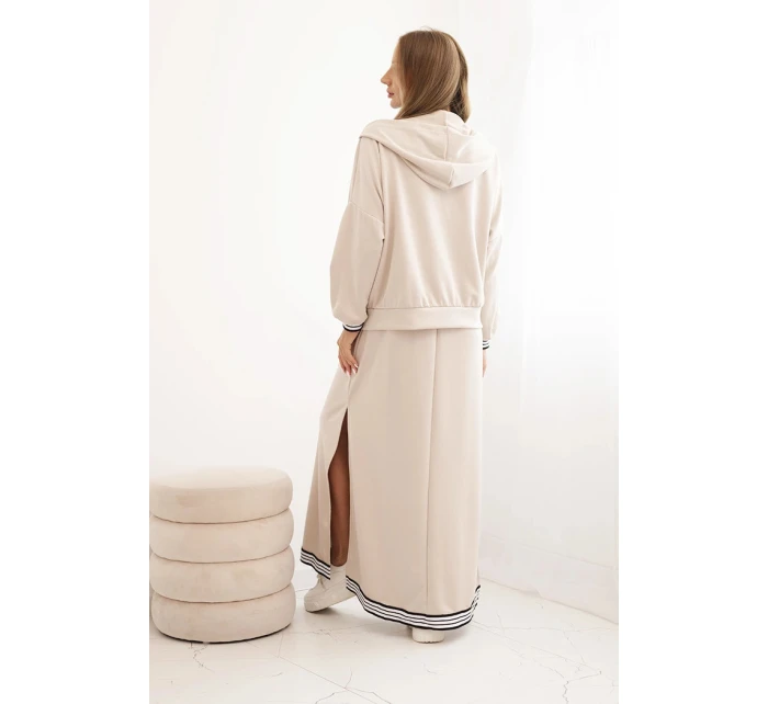 Dámská souprava s viskózou s rozepínací mikinou a dlouhou sukní béžová Dámská souprava s viskózou s rozepínací mikinou a dlouhou sukní béžová