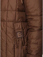 Kurtka damska pikowana z kapturem brązowa model 22341095 - FashionStreet Kurtka damska pikowana z kapturem brązowa model 22341095 - FashionStreet