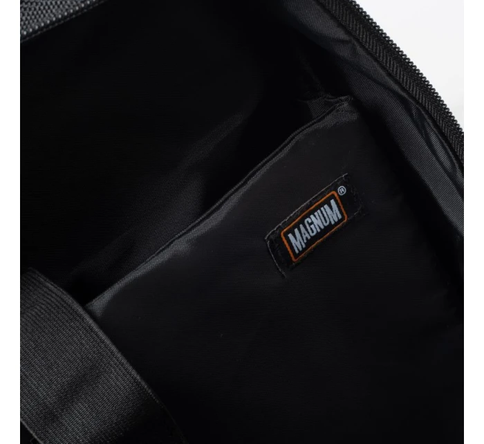 Batoh model 20714318 - Magnum