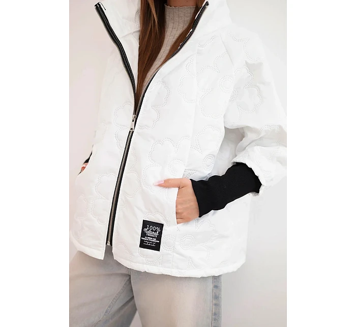 Dámská jarní prošívaná bunda s ozdobným model 22040174 a zipem bílá - K-Fashion