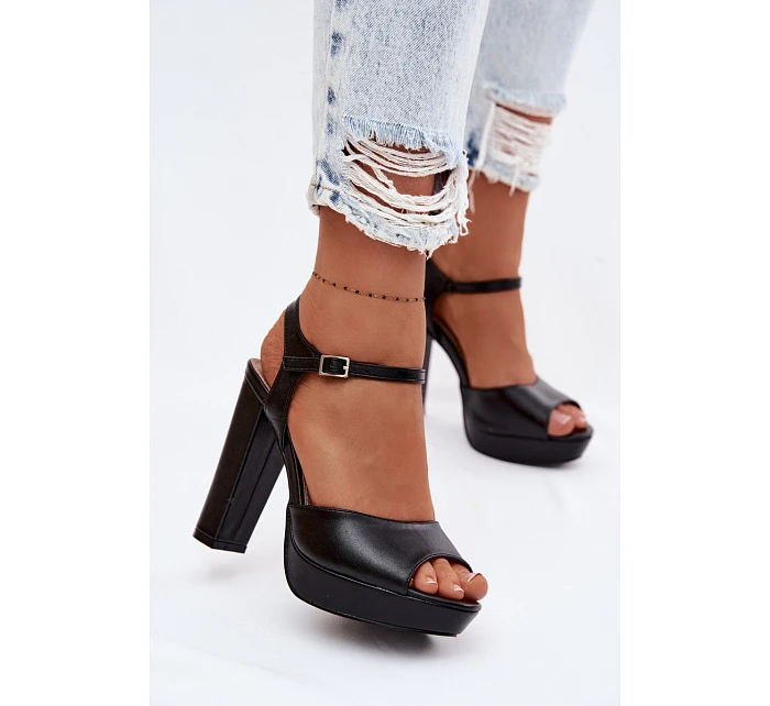 Dámské sandály na vysokém podpatku Černé model 22103026 - Boto