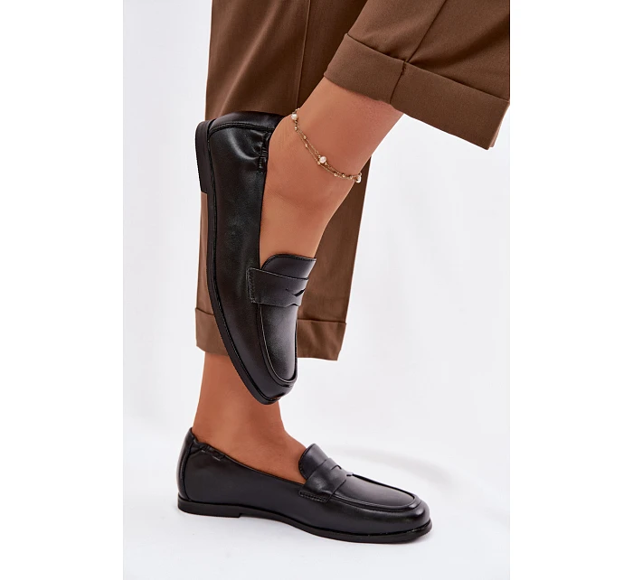 Mokasíny z pravé kůže model 22100821 černé - VINCEZA Mokasíny z pravé kůže model 22100821 černé - VINCEZA