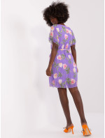 Světle fialové květované šaty s páskem