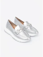 Krásné dámské stříbrné mokasíny platforma Krásné dámské stříbrné mokasíny platforma