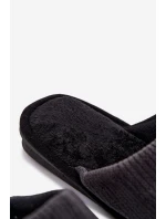 Pánské pantofle s nášivkou Černé model 21793940 - Boto