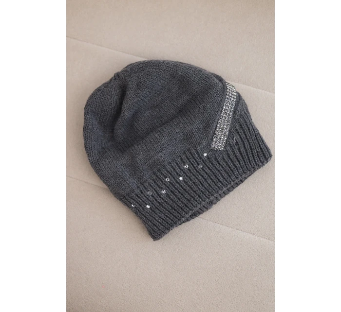 Dámská zimní vlněná čepice s ozdobnými krystalky K399 černá