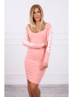 Roztrhané meruňkové šaty