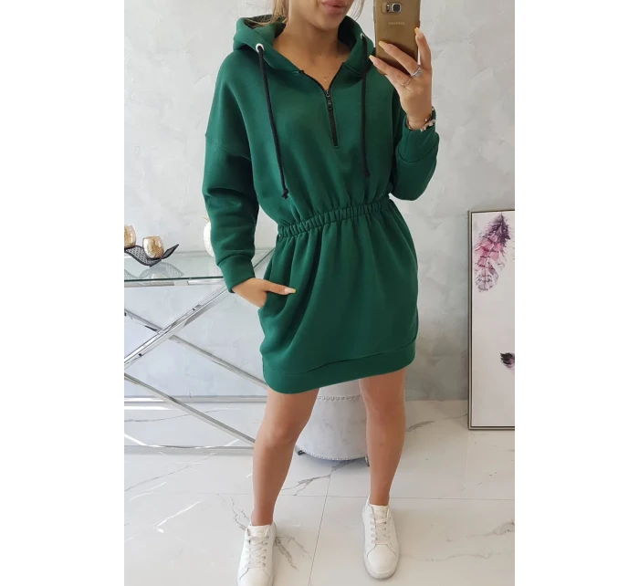 Zateplené šaty s kapucí tmavě zelené