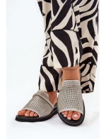 Dámské sandály na klínu s ozdobným páskem stříbrné Teriwes Dámské sandály na klínu s ozdobným páskem stříbrné Teriwes