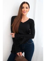 Dámská pruhovaná blůza s V výstřihem a volány na rukávech černá