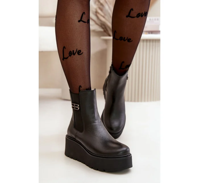 Boty na klínovém podpatku model 199274 Step in style Boty na klínovém podpatku model 199274 Step in style