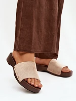 Dámské pantofle s zlatými sponami béžové Ferinna