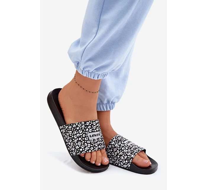 Mládežnické pantofle LEVI'S VPOL0251S-1335 Černé Mládežnické pantofle LEVI'S VPOL0251S-1335 Černé