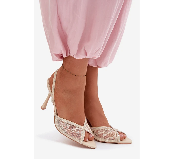 Dámské sandály na podpatku s krajkou a ozdobami Béžové Melivelle