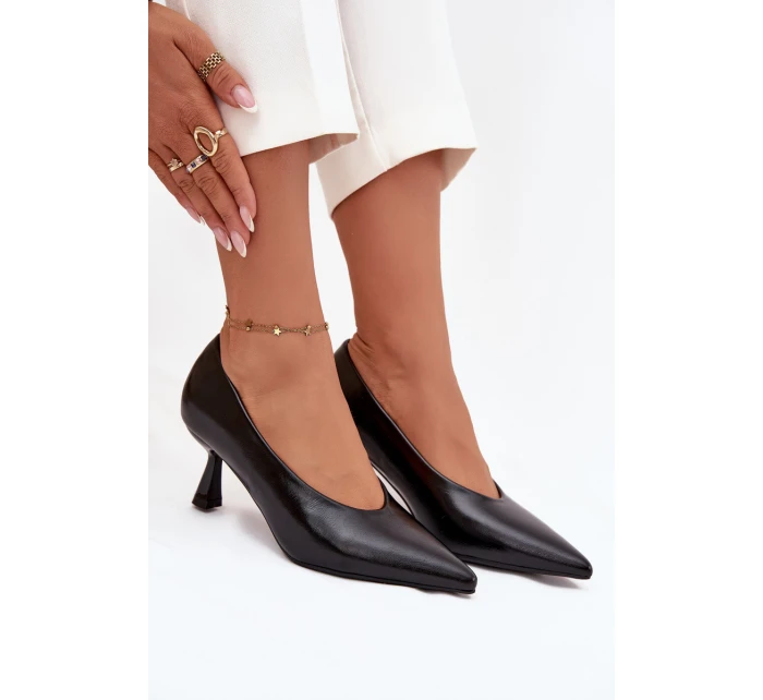 Dámské lakované lodičky na jehlovém podpatku Gavrielle – černé Dámské lakované lodičky na jehlovém podpatku Gavrielle – černé