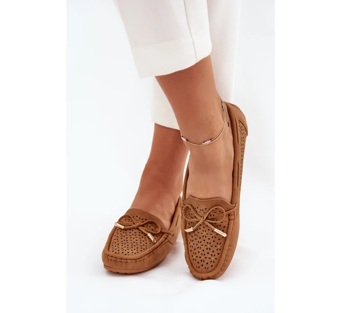Dámské mokasíny s perforovaným vzorem a šněrováním Mirisa – camel