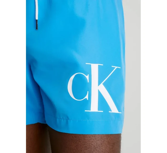 Dárkové balení pánských plavek a ručníku KM0KM00849 BEH modrá - černá - Calvin Klein Dárkové balení pánských plavek a ručníku KM0KM00849 BEH modrá - černá - Calvin Klein