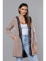 Tenká béžová dámská bunda s ozdobnou lemovkou model 18319662 - Miss TiTi Tenká béžová dámská bunda s ozdobnou lemovkou model 18319662 - Miss TiTi