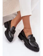 Lakované polobotky dámské s ozdobnou sponou Černé model 21710828 - Boto Lakované polobotky dámské s ozdobnou sponou Černé model 21710828 - Boto