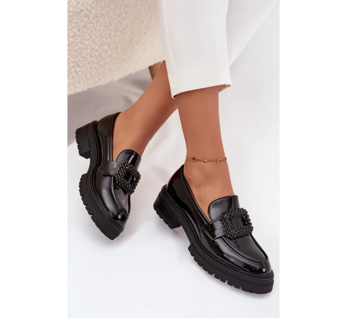 Lakované polobotky dámské s ozdobnou sponou Černé model 21710828 - Boto Lakované polobotky dámské s ozdobnou sponou Černé model 21710828 - Boto