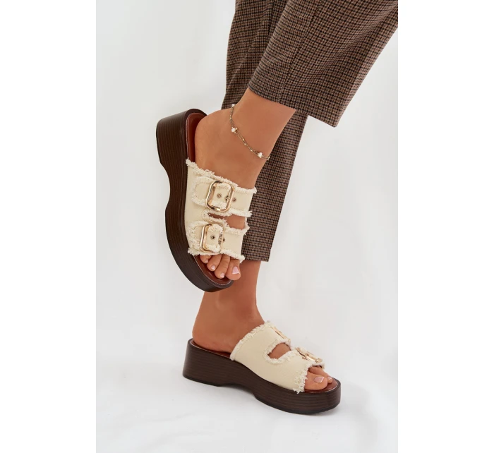 Dámské pantofle na platformě se zlatými sponami světle béžové Renelisse