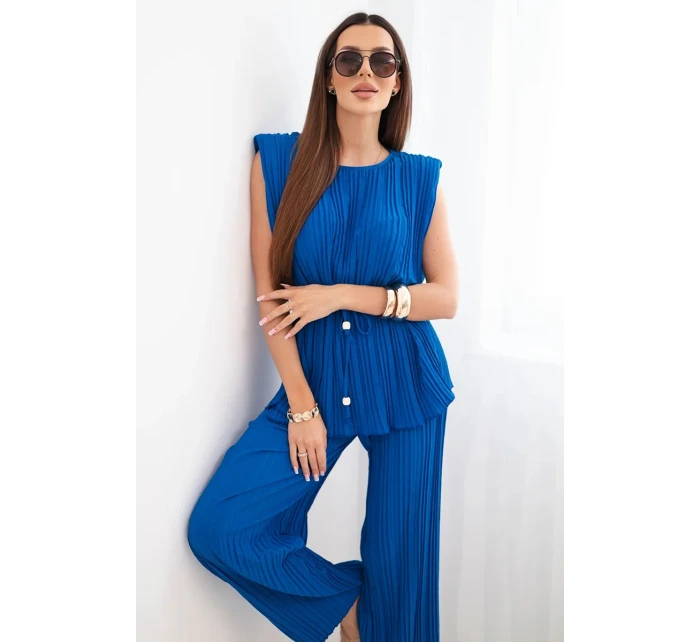 Dámský viskózový plisovaný komplet s halenkou na zavazování a širokými kalhotami chrpový Dámský viskózový plisovaný komplet s halenkou na zavazování a širokými kalhotami chrpový