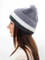 Dámská čepice beanie žebrovaná s ozdobou tmavě šedá+grafit Dámská čepice beanie žebrovaná s ozdobou tmavě šedá+grafit